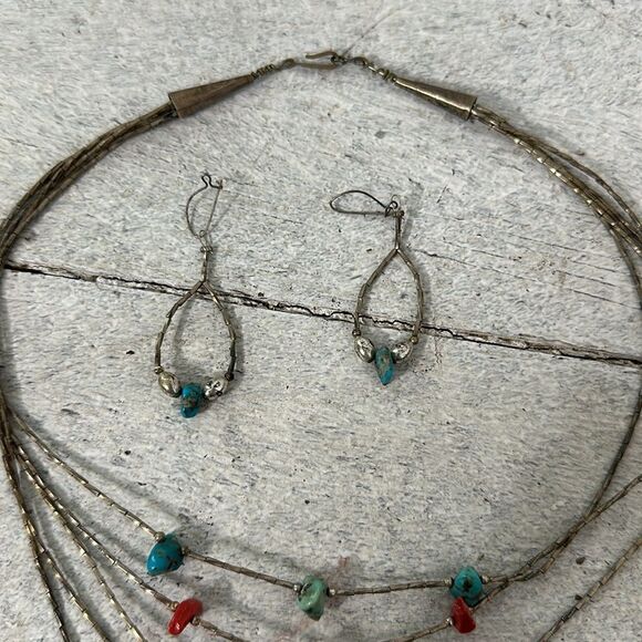 Vintage Sterling Layered Necklace With Turquoise Chunk Accents With Earrings - Picture 3 of 6